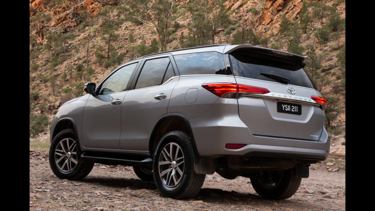 Toyota SW4 também será produzido na Indonésia; SUV chega ao Brasil em 2016