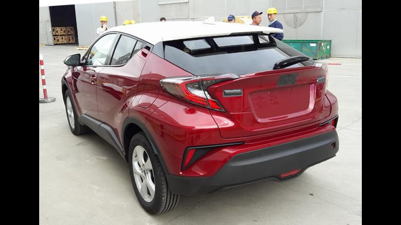 Novo SUV da Toyota: C-HR exibe seu estilo à luz do dia