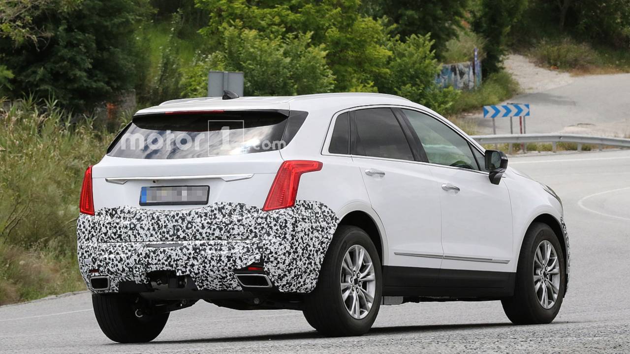 2020 Cadillac XT5 Spy Photos - 3041040