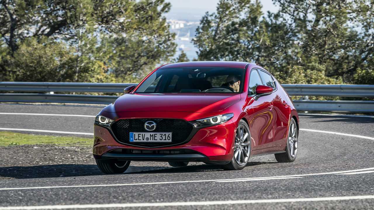 Nuova Mazda3, prova su strada