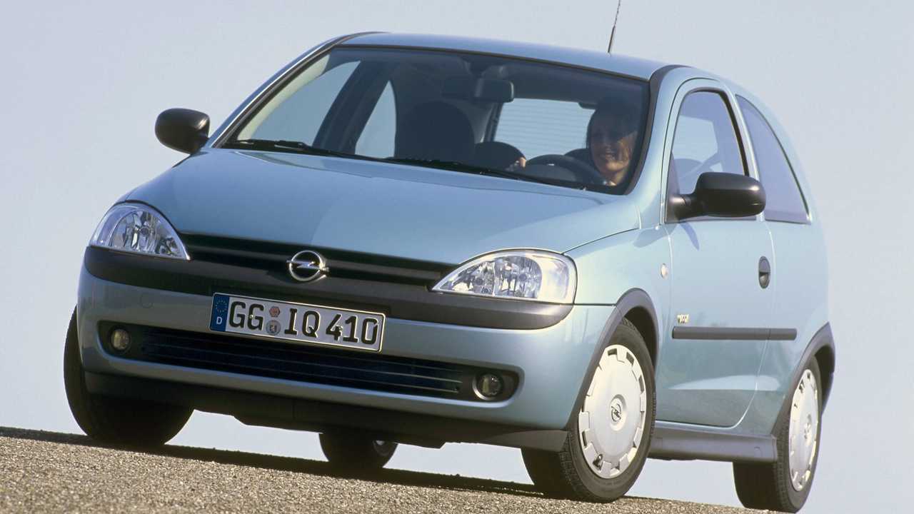 Opel Corsa, le foto storiche