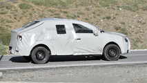 Next-generation Dacia Logan spy photo 25.6.2012