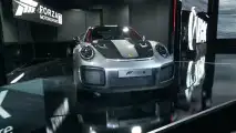 Porsche 911 GT2 RS, il debutto a sorpresa