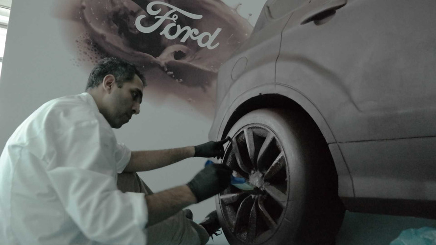 Ford Kuga çikolata heykeli