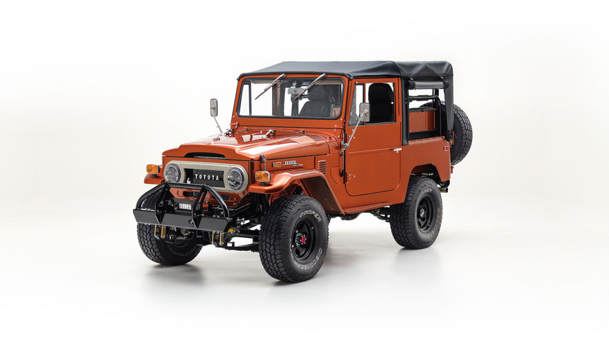 Restore edilmiş 1972 Toyota FJ40 mükemmel görünüyor