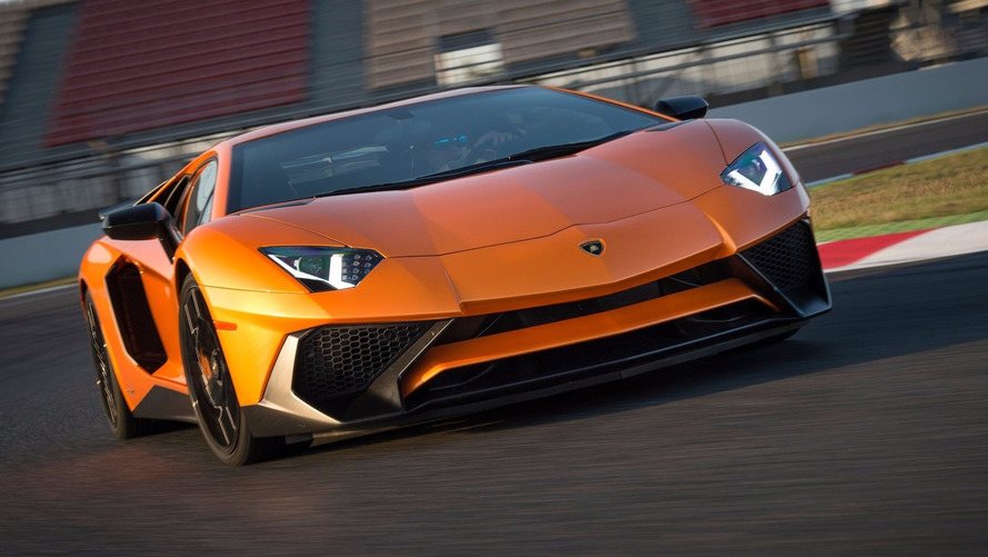 Lamborghini Aventador LP750-4 SV 2016