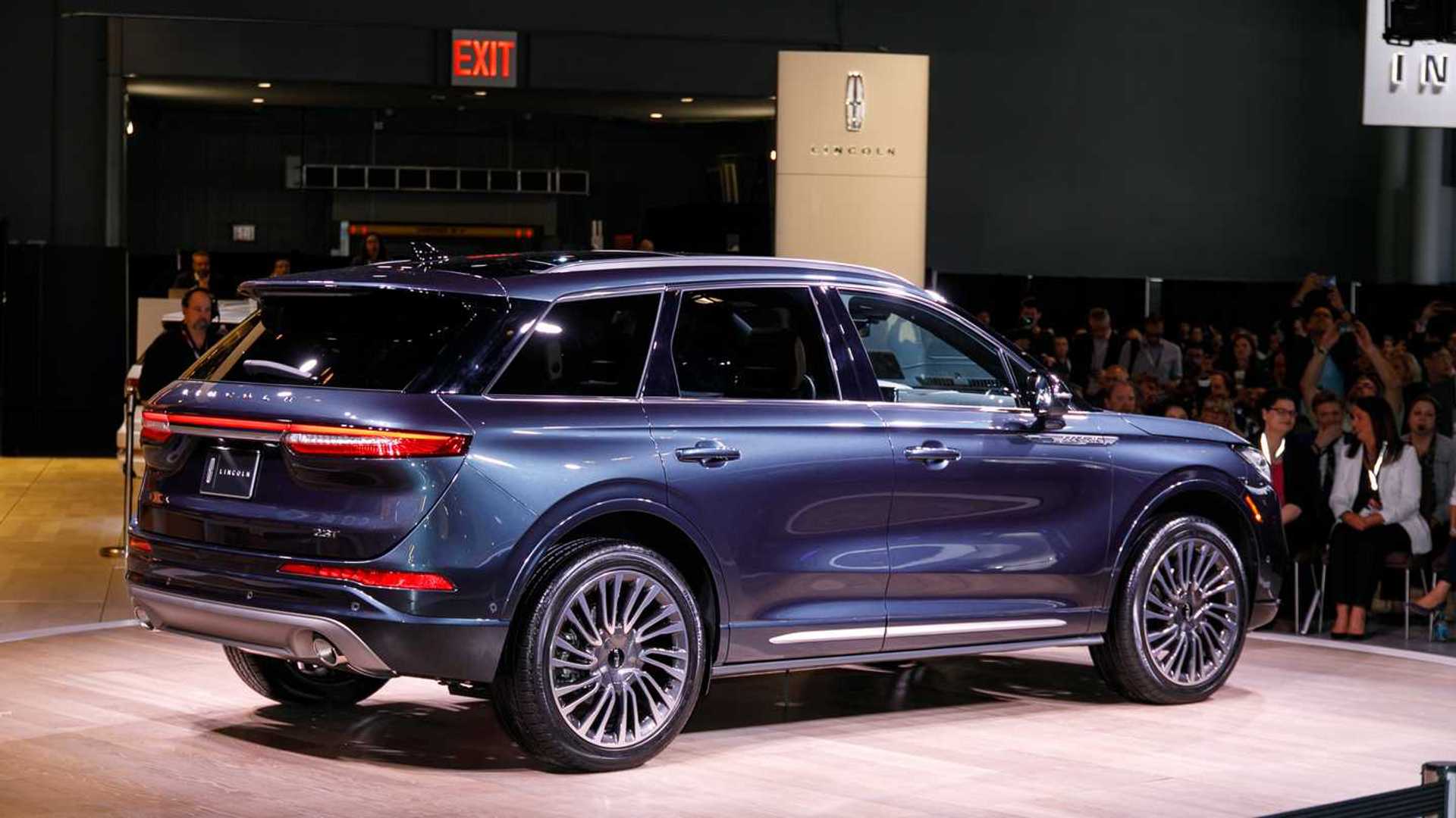 2020-lincoln-corsair.jpg