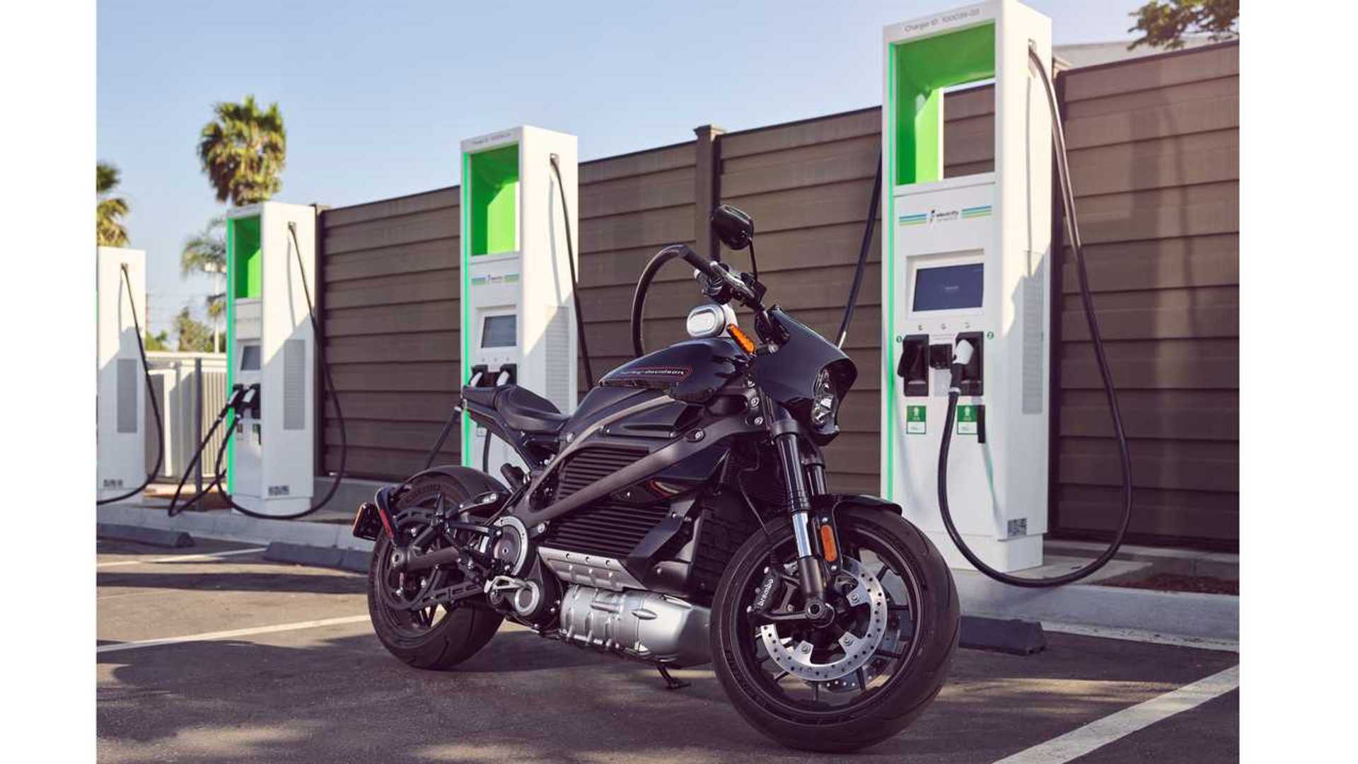 Harley-Davidson LiveWire Electrify Americaâda Åarj oluyor