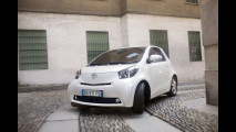 Toyota iQ