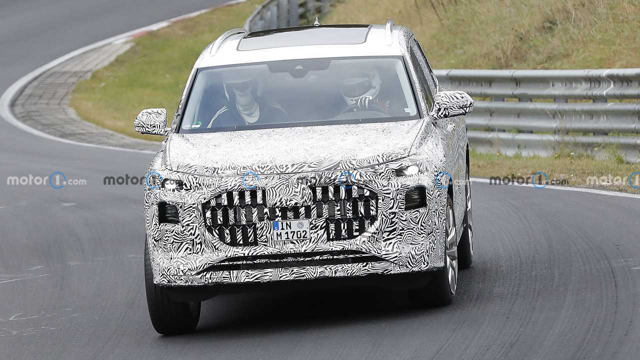 Audi Q9 foto spia