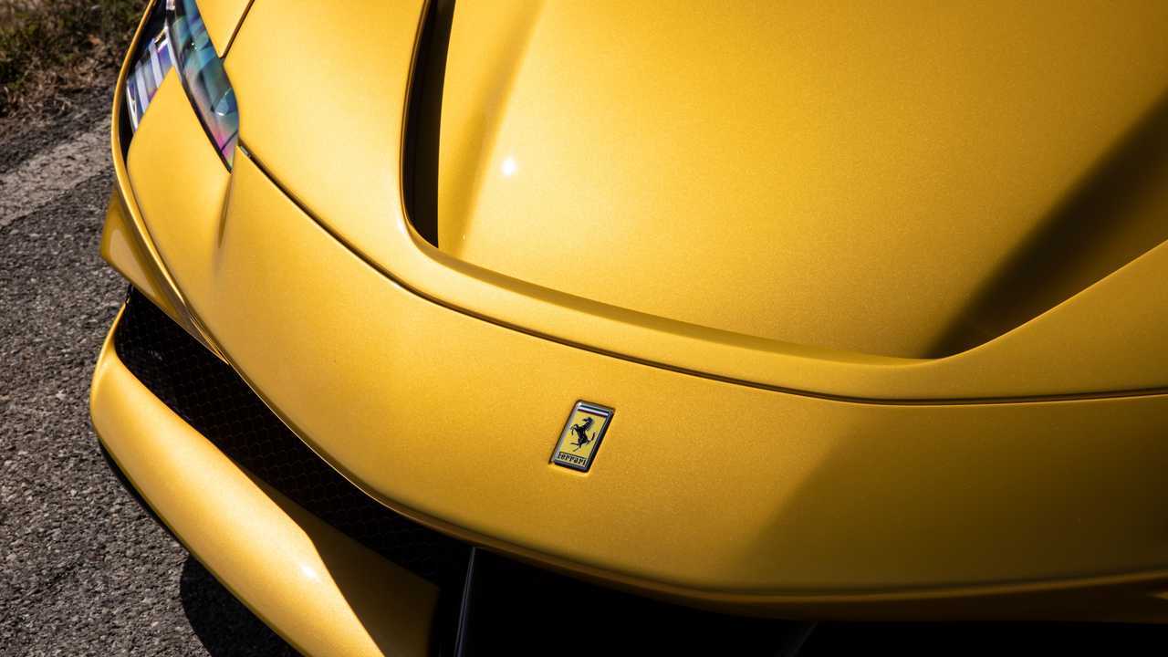 Ferrari SF90 Spider