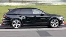 Foto - Bentley Bentayga, una strana versione gira al Nurburgring