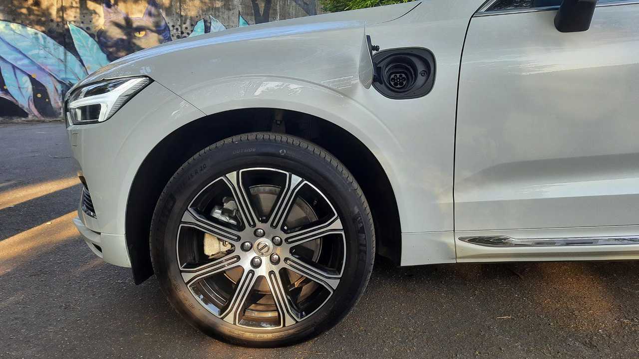 Volvo XC60 Inscription T8 Recharge 2021 (BR)