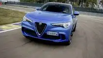 Alfa Romeo Giulia vs Alfa Romeo Stelvio drag yarışı
