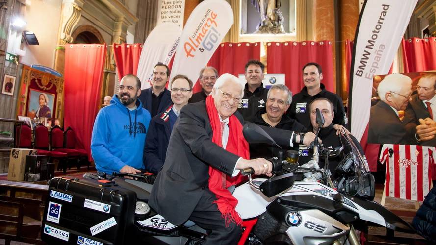 KM Solidarity, asociación solidaria apoyada por BMW Motorrad