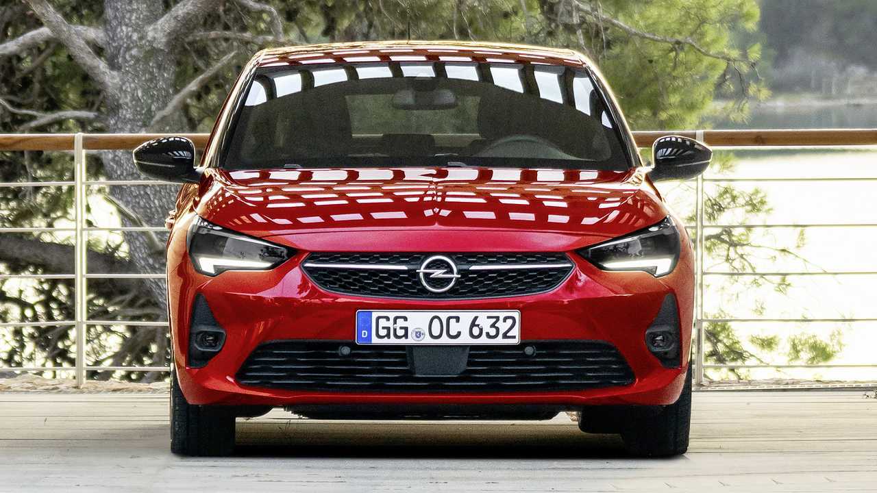 Nuova Opel Corsa vs Corsa prima serie