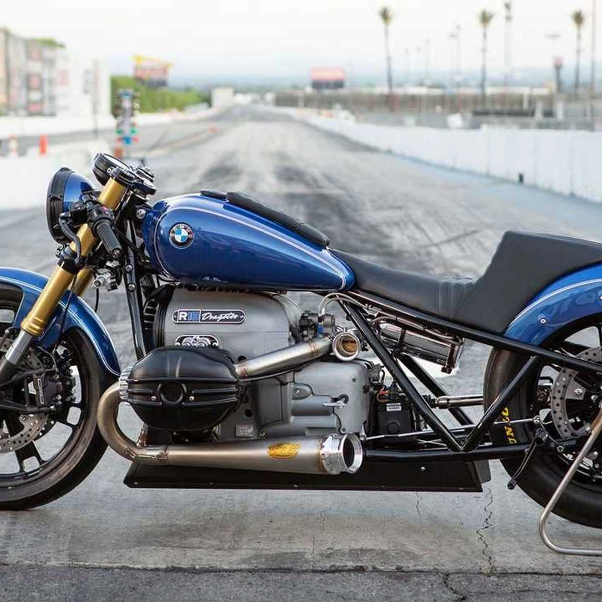 2021-bmw-r-18-dragster-profile