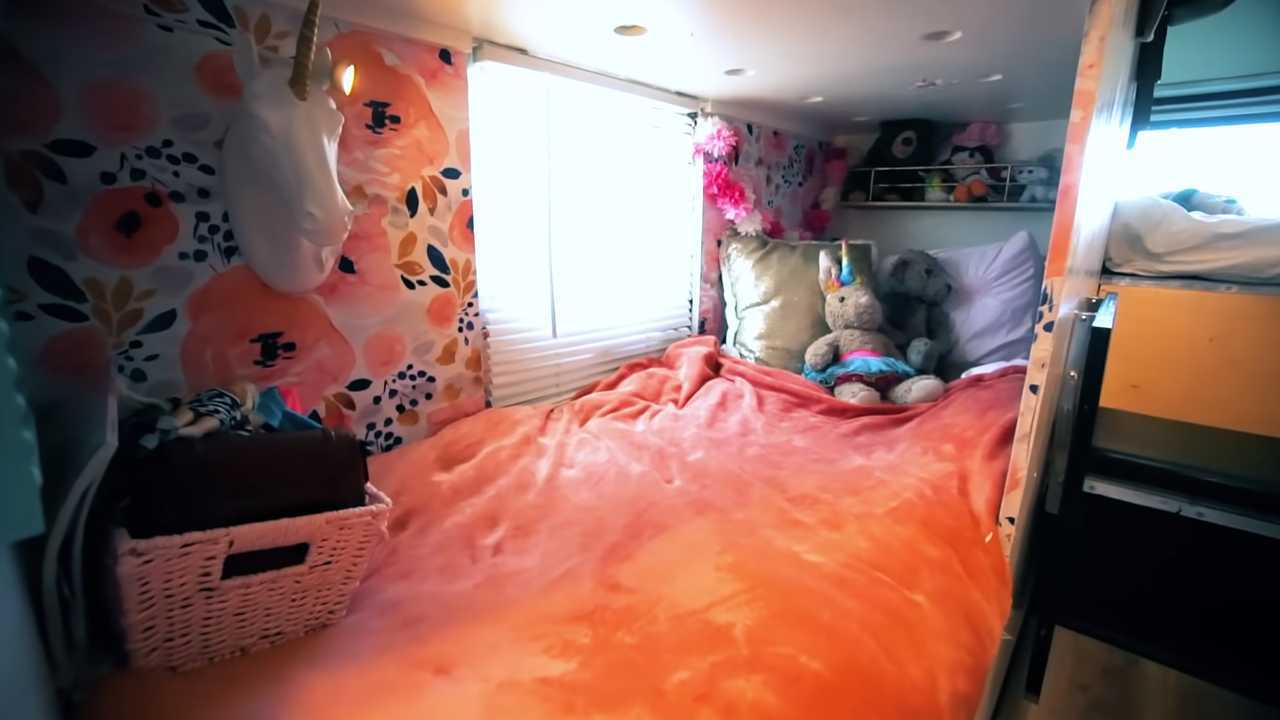 Broccolibus, autobús convertido en vivienda