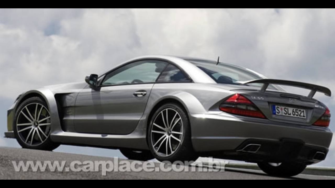 Mercedes-Benz revela o novo SL65 AMG Black Series com motor V12 de 661cv