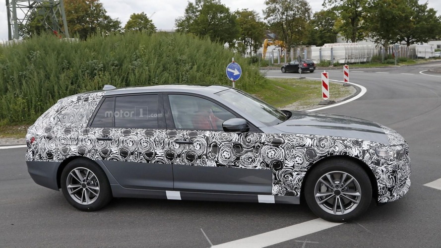 2017 BMW 5 Series Touring spy photo