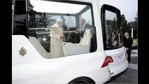 Neues Papamobil für den Pontifex
