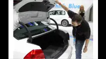 Detroit 2011: VW Passat vs. Toyota Camry