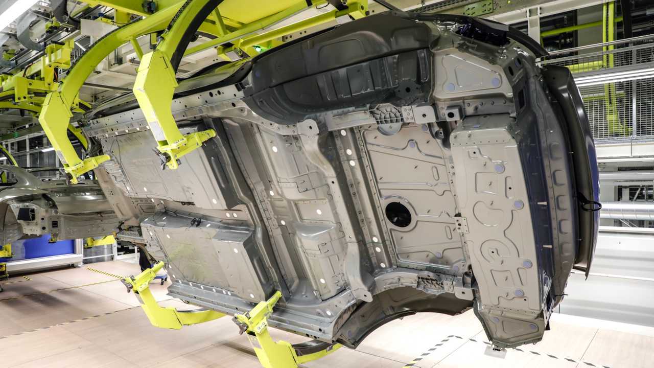 Pabrik Porsche 1
