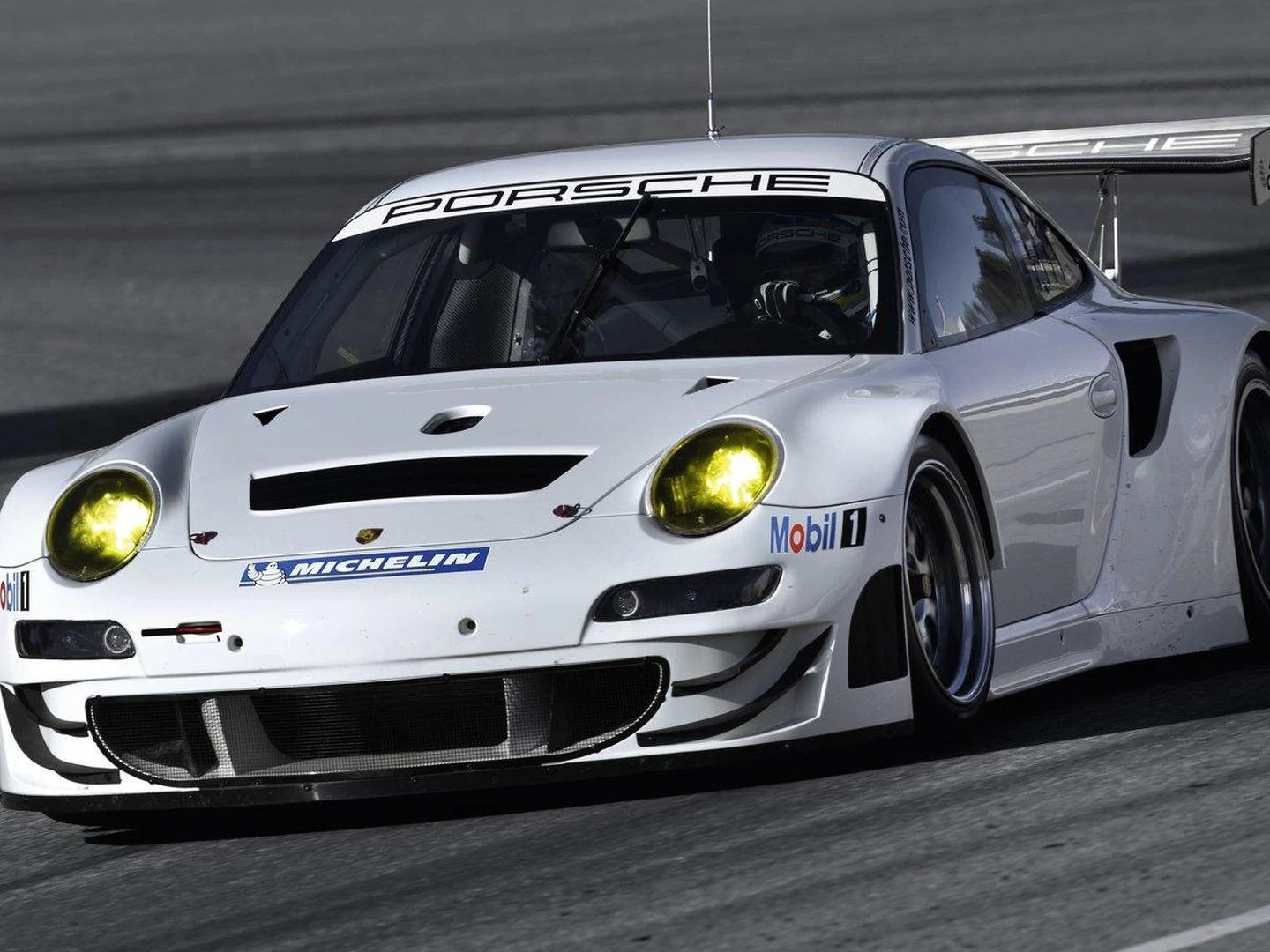 2012 Porsche 911 (997) GT3 RSR unveiled