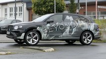 Bentley Bentayga long wheelbase spy photo