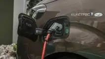 Toyota Proace Verso Electric (2021) charging