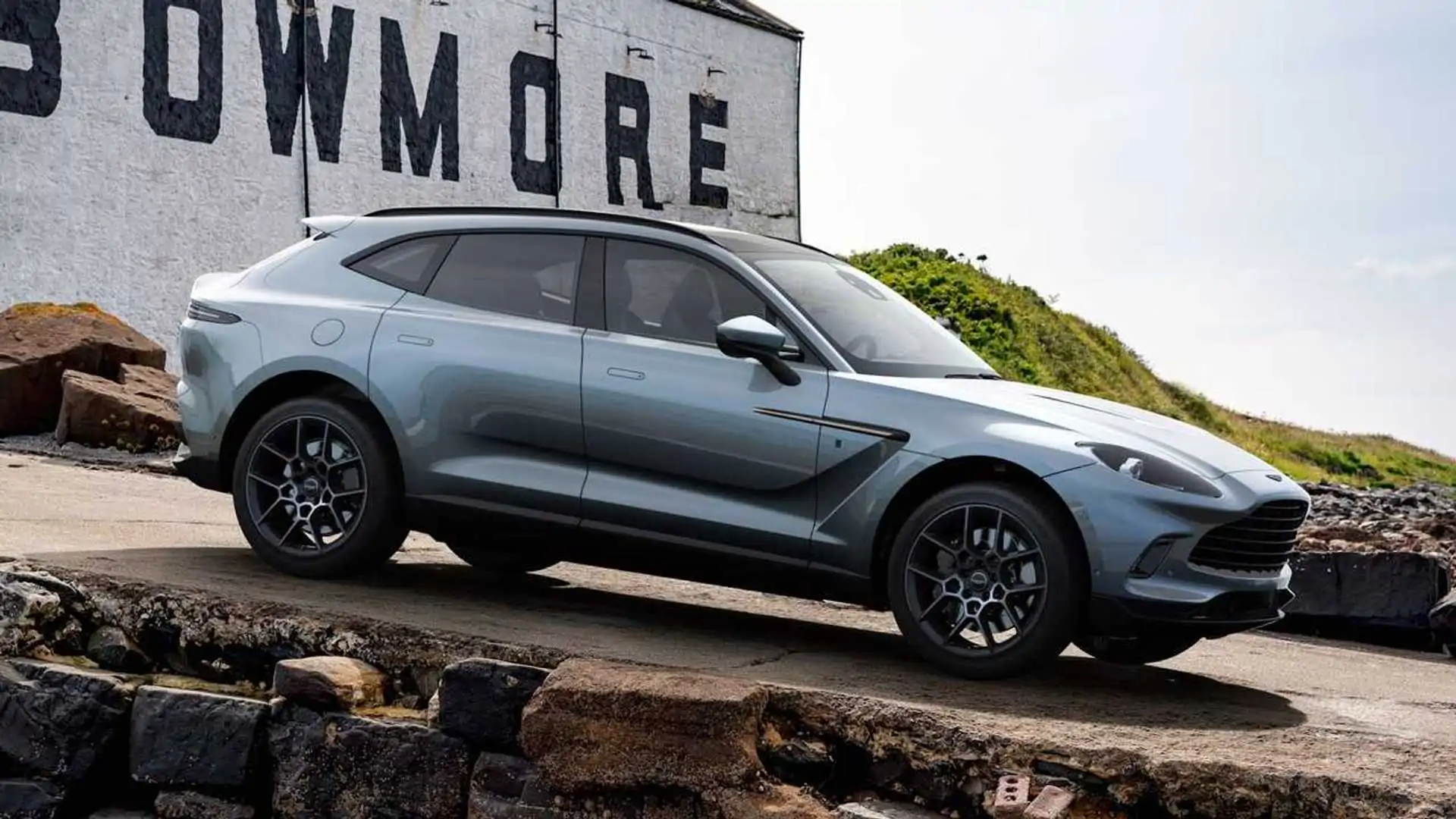 Aston DBX Bowmore Edition Gets Copper Accents From Real