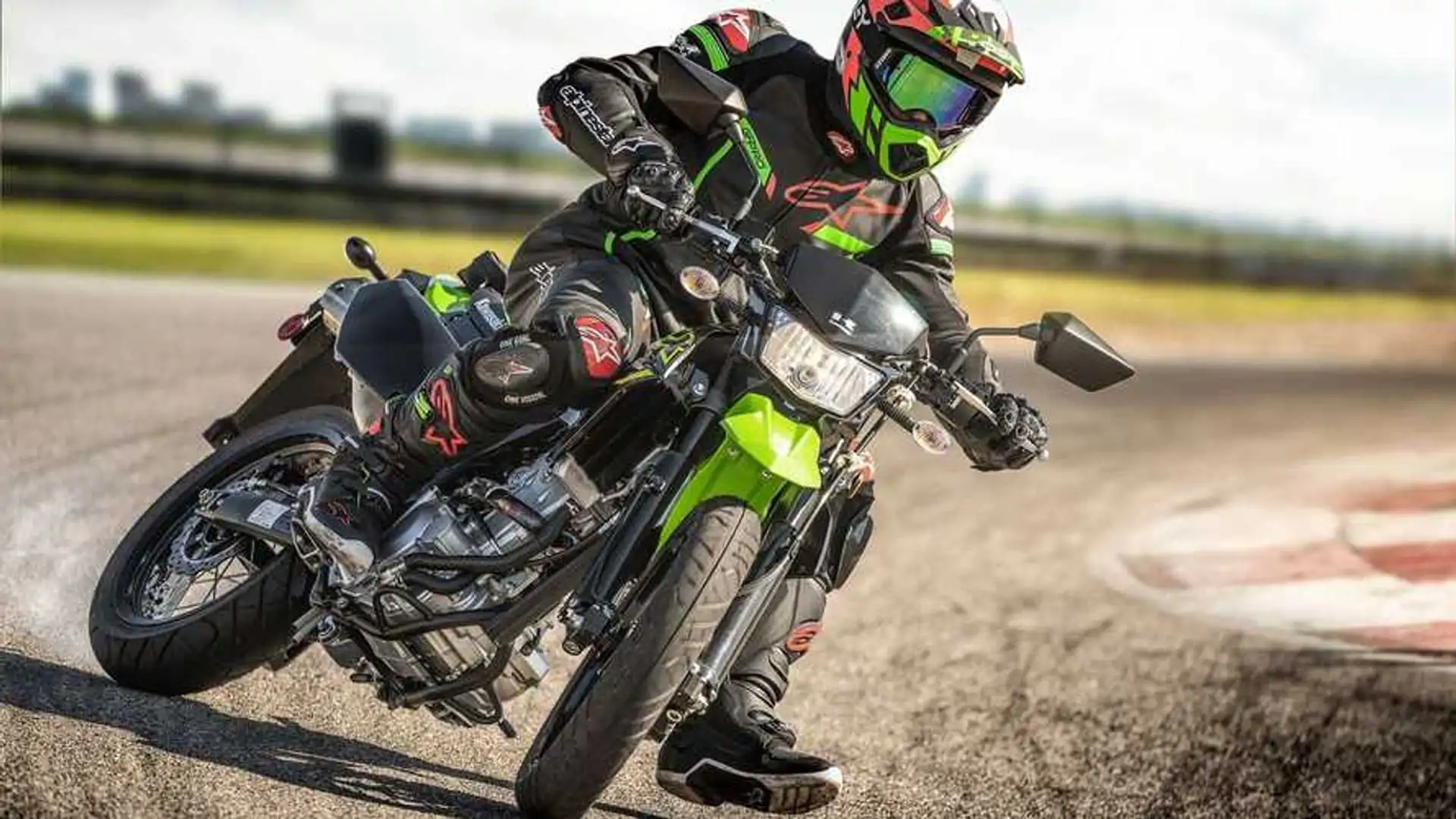 モコページ Everything New In Kawasaki's 2021 Motorcycle Lineup