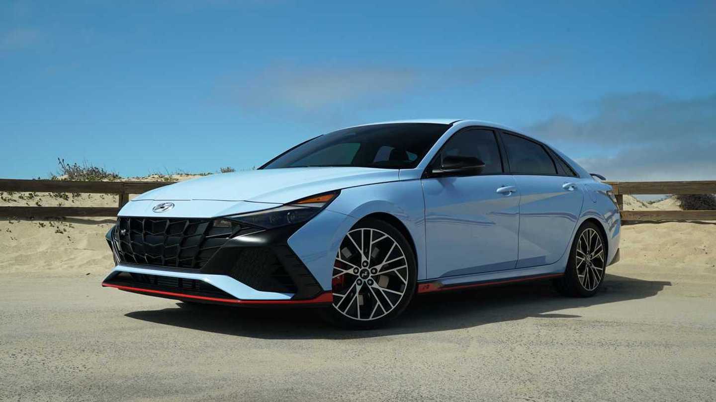 2022 Hyundai Elantra N Vs 2021 Veloster N: See The Differences