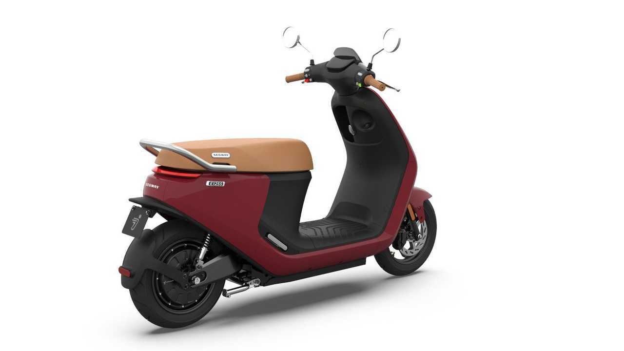 eScooter_E125S_Ruby_Red_Glossy_360__9__t