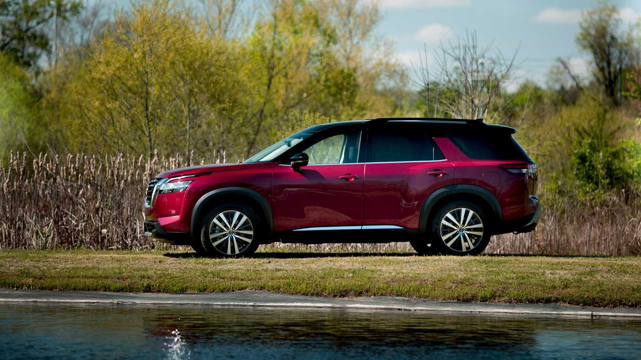 Новый Nissan Pathfinder для России