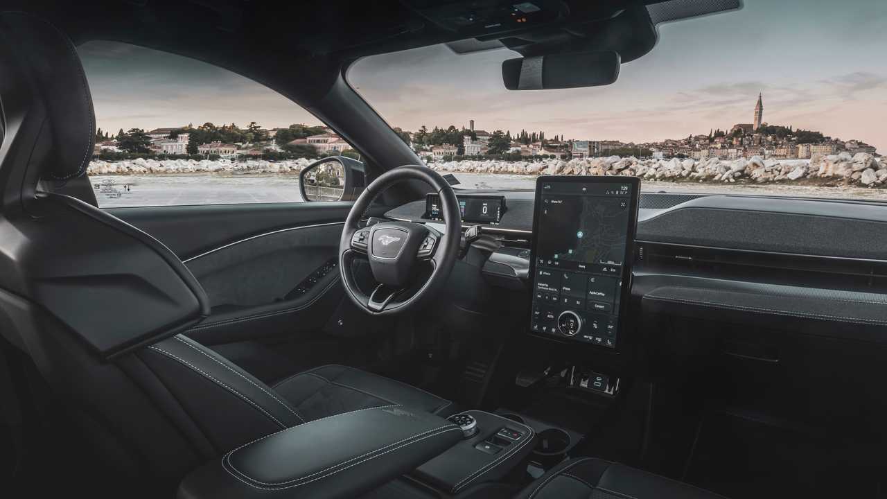 Foto di Ford Mustang Mach-e GT, la prova