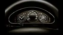 CLS im Uhrendesign
