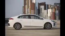 Hyundai Ioniq, pochi optional e tanto di serie