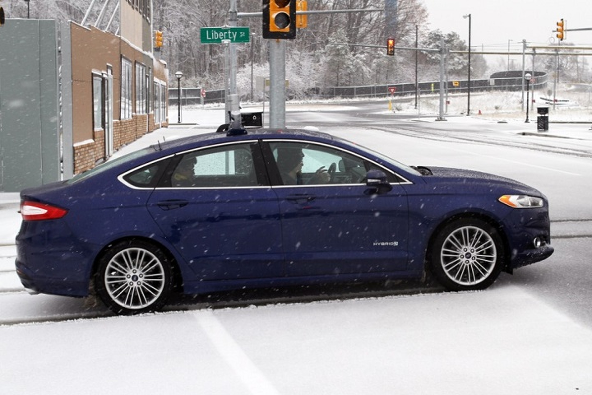 Ford is Testing Autonomous Cars in the Snow