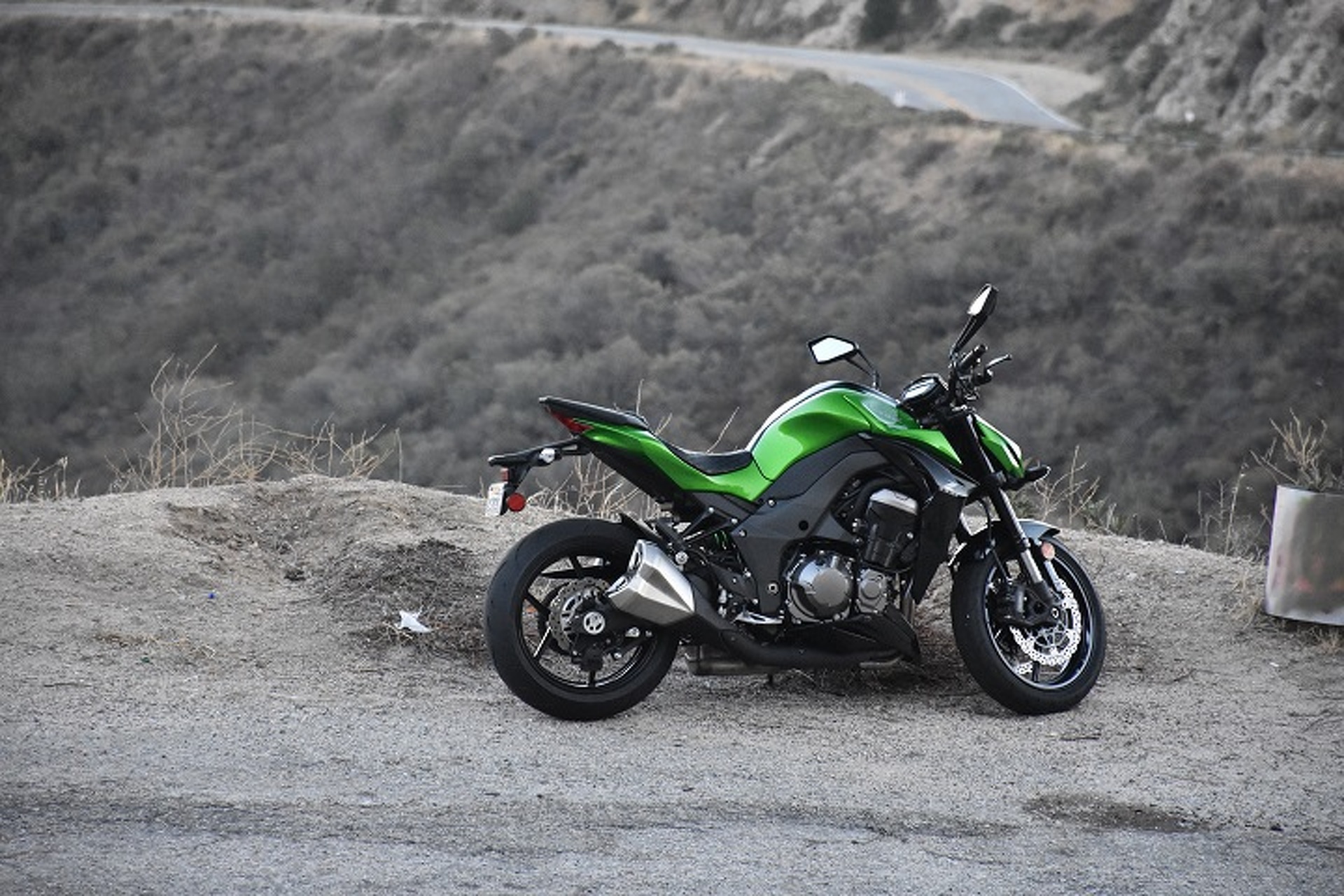 The Kawasaki Z1000 Is the McLaren 650S Spider Of Superbikes: Review