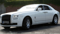 White Rolls Royce Ghost