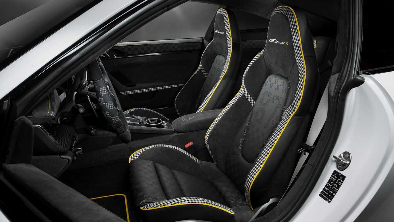 Techart GTstreet R