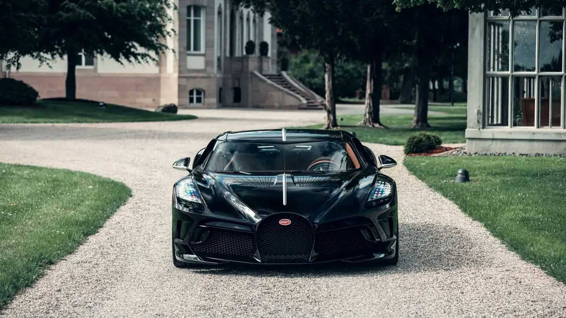 Bugatti The Black Car Definitive