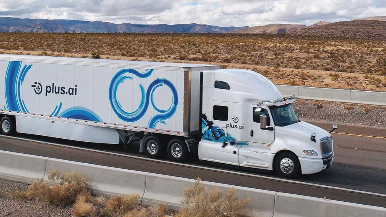 Un camión autónomo completa 4000 millas de viaje por la Ruta de la Seda