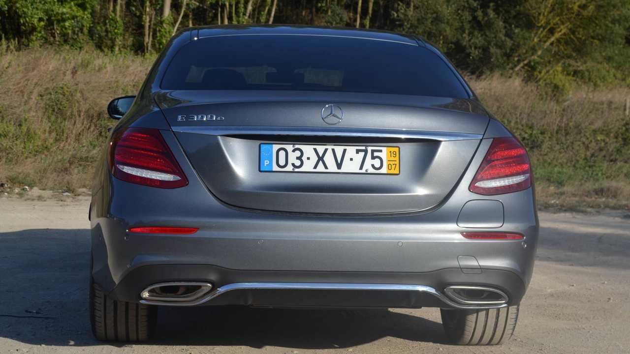 2019 Mercedes-Benz E300 e First Drive: Darwin Wins
