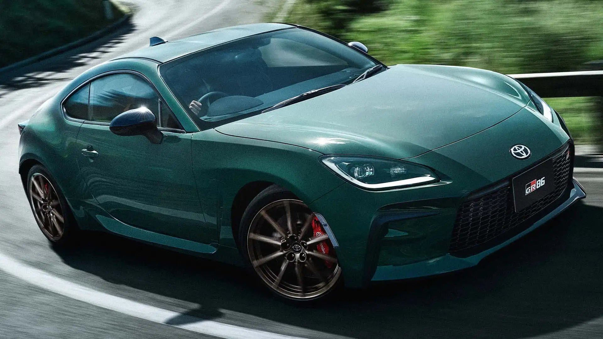 Toyota GR86, mekanik güncellemelere ve özel bir versiyona kavuşuyor