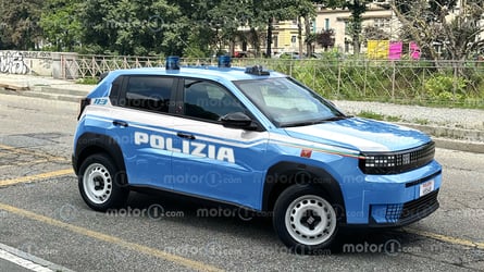 Fiat Grande Panda Police, le rendu par Motor1.com