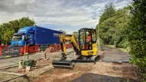 JCB: nuovi escavatori compatti 25Z-1 e 26C-1