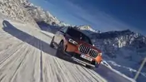 Foto - BMW X1 sulla neve