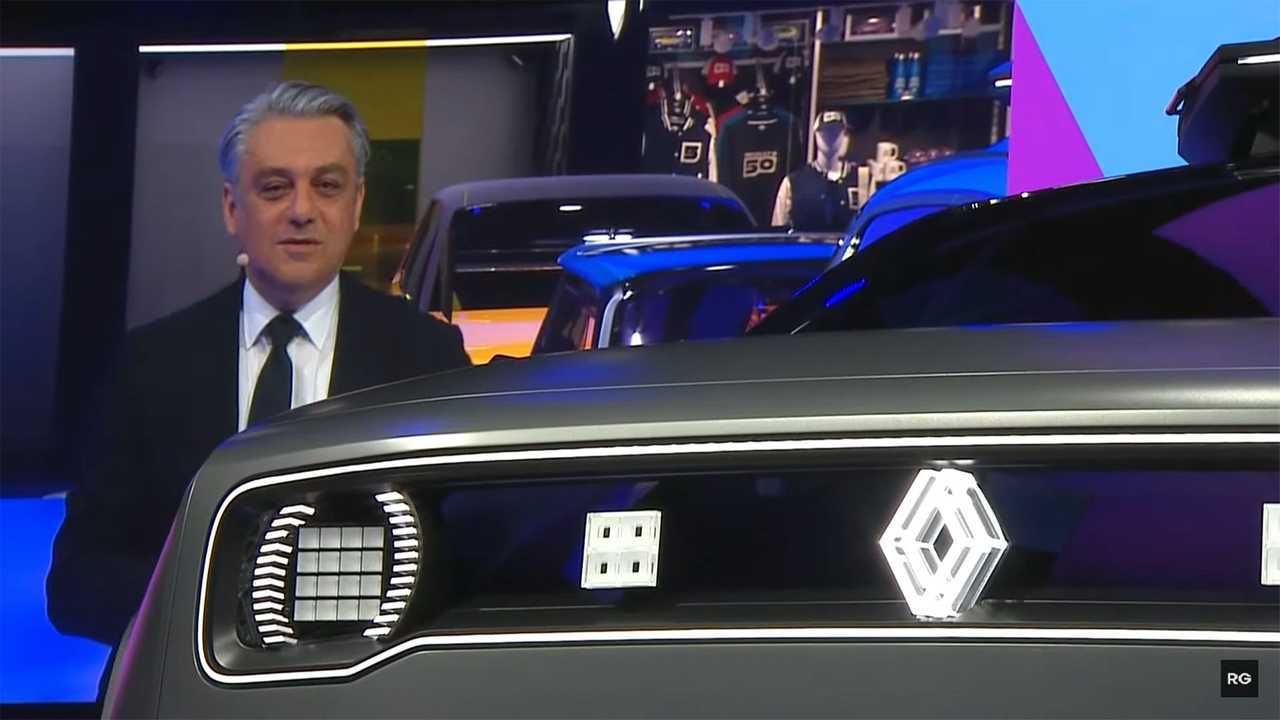 Luca de Meo al Salone di Parigi 2022